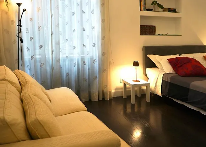 Azuni 4* רומא